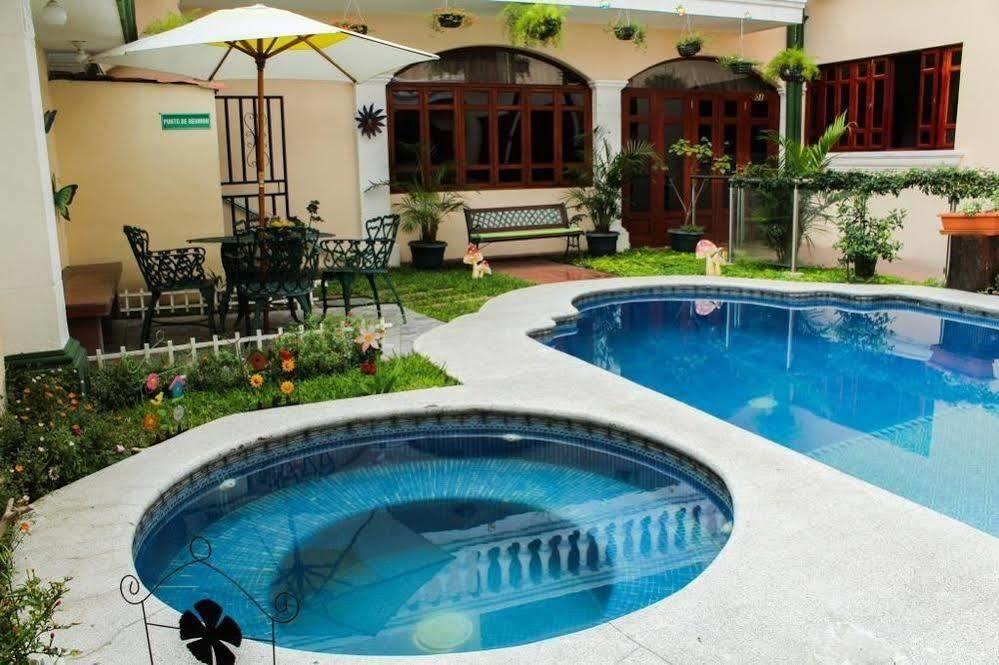 Hotel Fotherhouse San Salvador Exterior photo