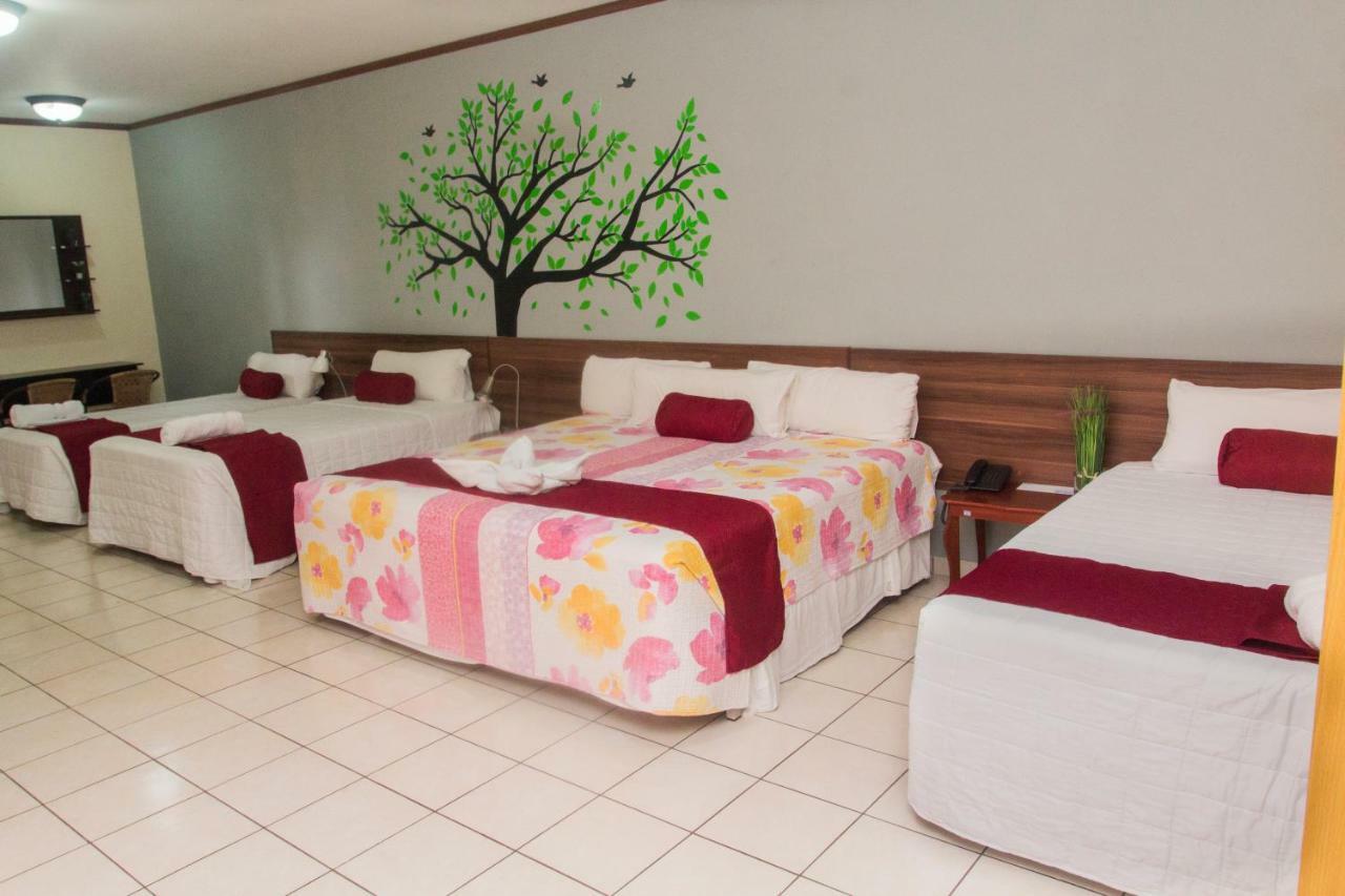 Hotel Fotherhouse San Salvador Exterior photo
